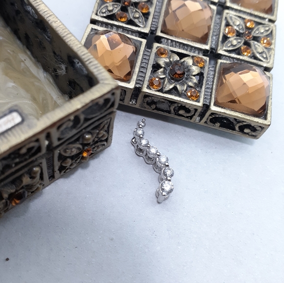 Steal 1700 Value DIAMOND DROP PENDENT Reg/$1780 - Picture 3 of 6